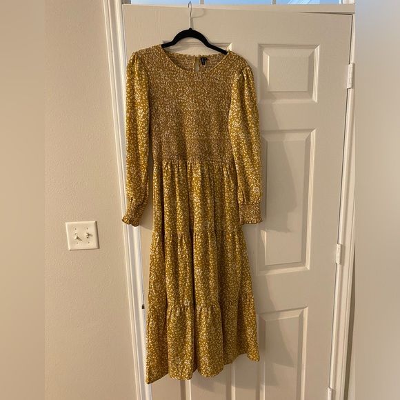 Amazon Dresses & Skirts - Never worn! Medium maxi dress perfect for fall.